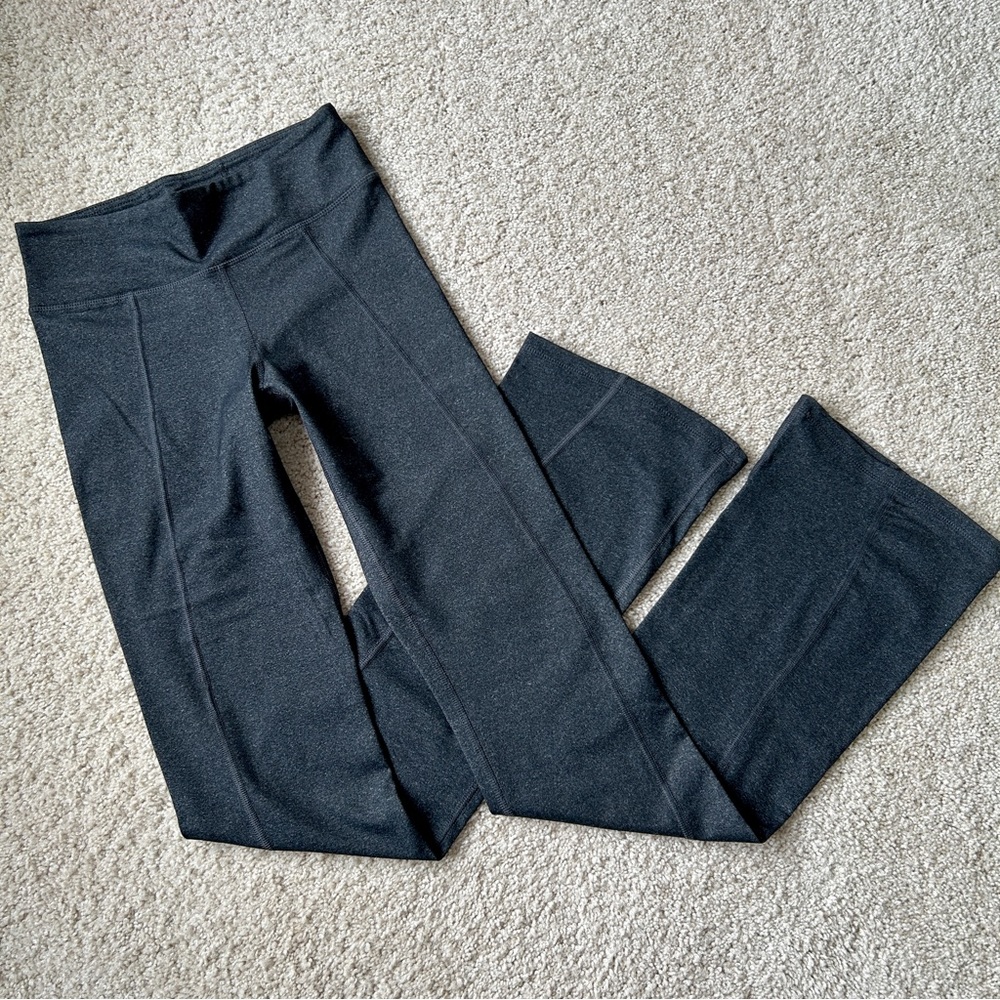 Zobha Stretch Flared Stretch Fitted Athleisure Bottoms Size XS NWOT